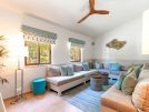 651 vale do lobo TV room